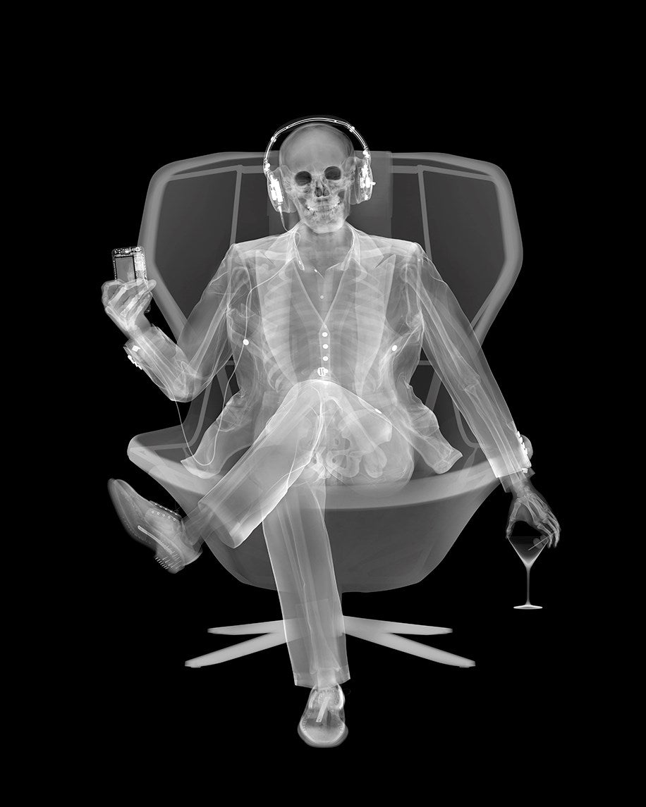 Easy Listener (Matte Black & White)